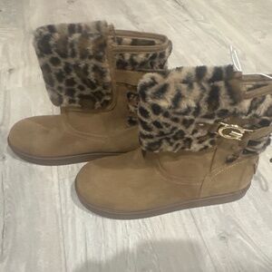 Leopard boots